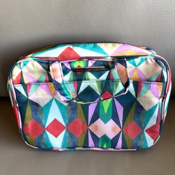 Aimee Kestenberg Handbags - AIMEE KESTENBERG hangable toiletry/cosmetics caddy multicolour